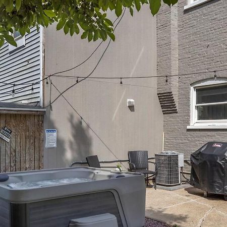 Rare City Home W/ Backyard Fire-Pit & Hottub Lancaster Buitenkant foto